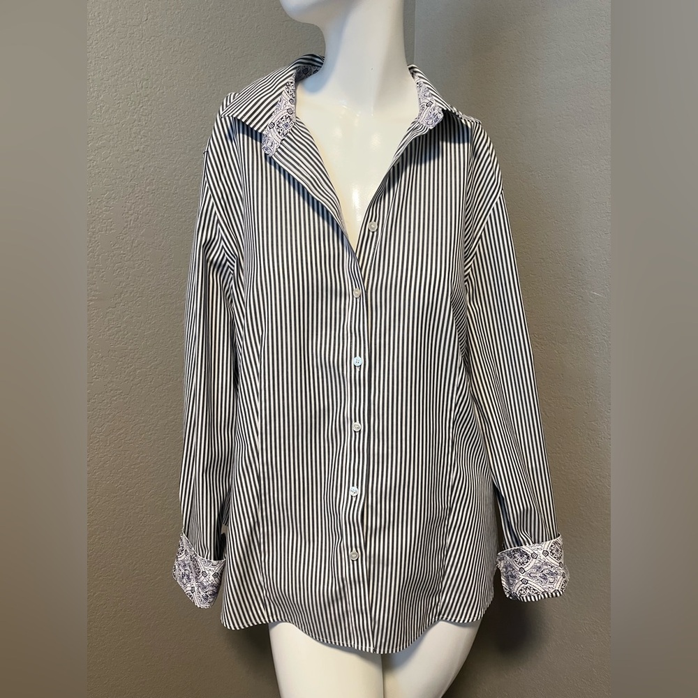 Talbots Plus Women’s Wrinkle Resistant Navy & White Striped BD LS  Shirt Size 18